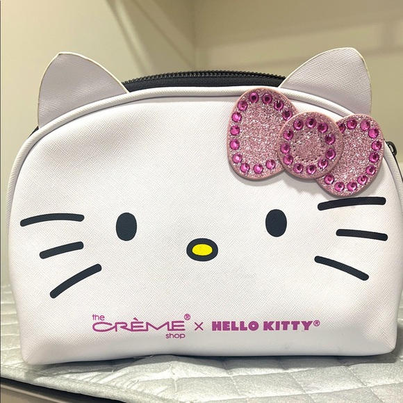 Hello Kitty Accessories - NWOt Hello Kitty White Cosmetic Bag